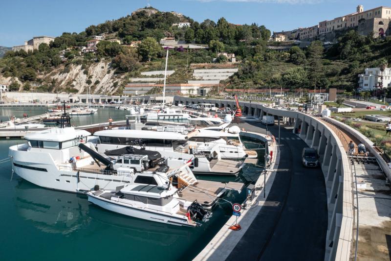 Cala del Forte, Marina