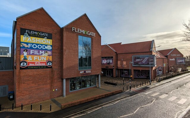 Entrée du centre commercial Flemingate, Royaume-Uni