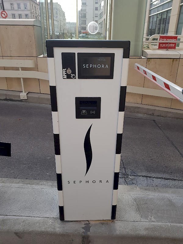 Sephora sede HUB Parking periferica ParQube