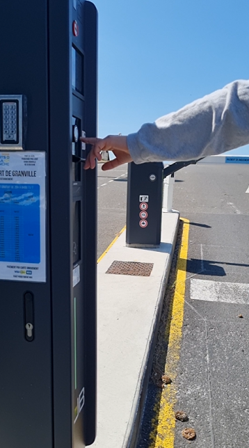 estacion de entrada al aparcamiento del Port de Granville